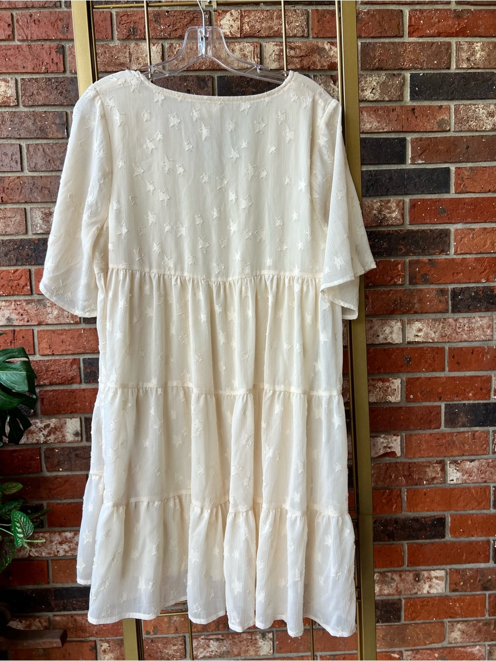 entro Cream V-Neck Tiered Babydoll Dress - Picture 2 of 8